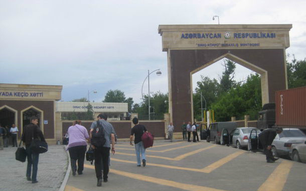 Azerbaijan says no traffic disruption on border with Georgia